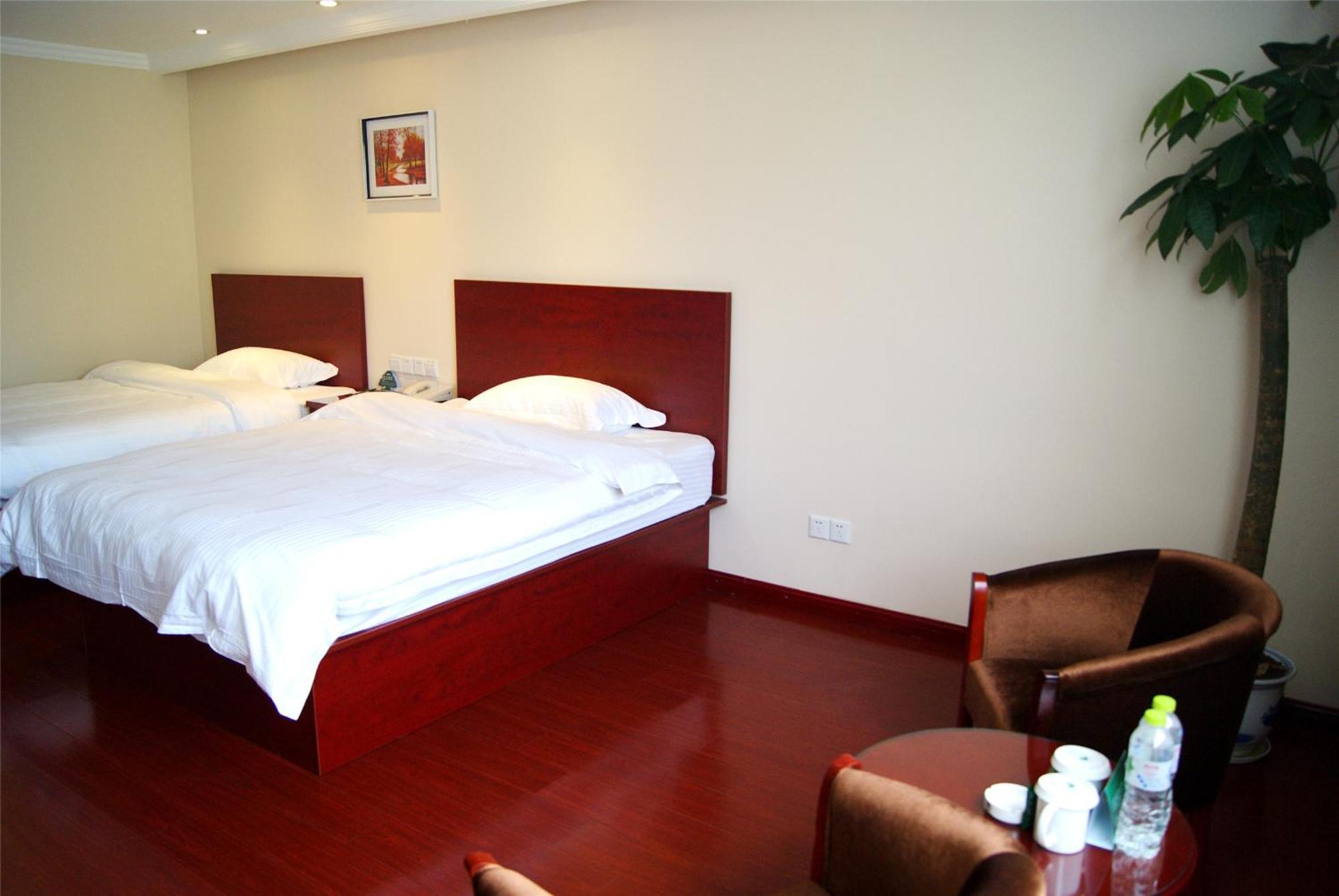 Greentree Inn Guangdong Shantou Gurao Gugui Road Business Hotel Экстерьер фото